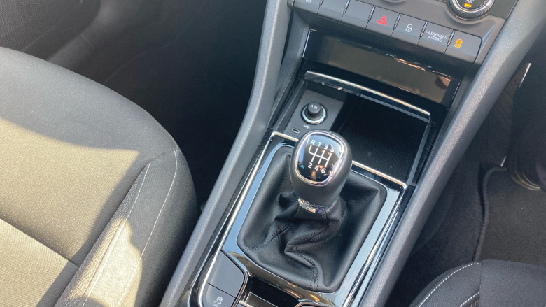 Skoda Karoq 1.5 TSI SE Drive 5dr Petrol Estate